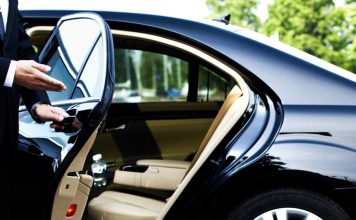 5 Benefits of Renting a Chauffeured Car in Dubai