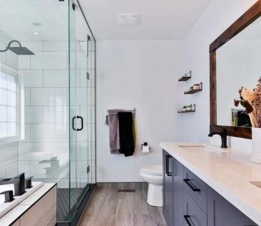Spice Up Your Bathroom Without Busting Your Budget