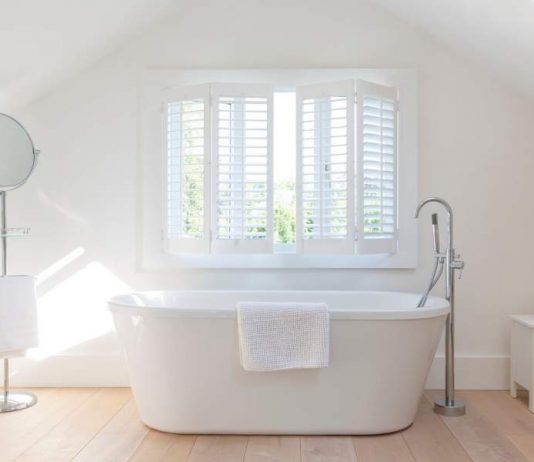 3 Reasons to Consider Adding Plantation Shutters to a Bathroom