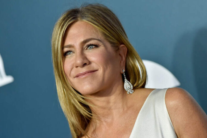 How old is Jennifer Aniston