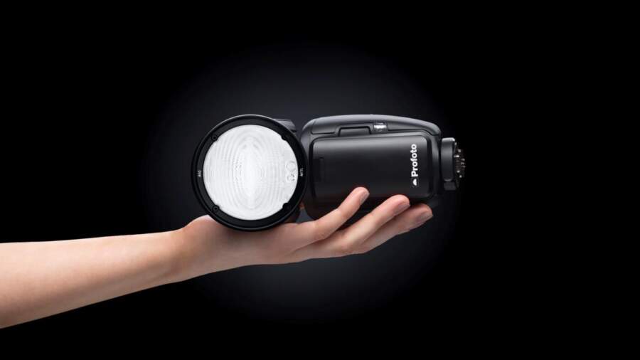 Profoto A10 OnOff Camera Flash Kit with Connect Flash