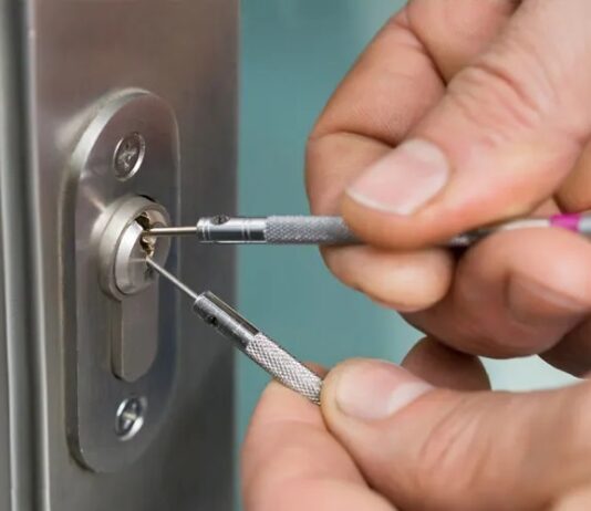 Locksmith Open Your House Door