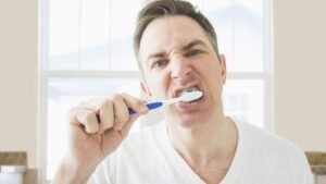 Why Do We Need TO Brush Our Teeth At Night?