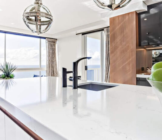 white quartz kitchen countertops